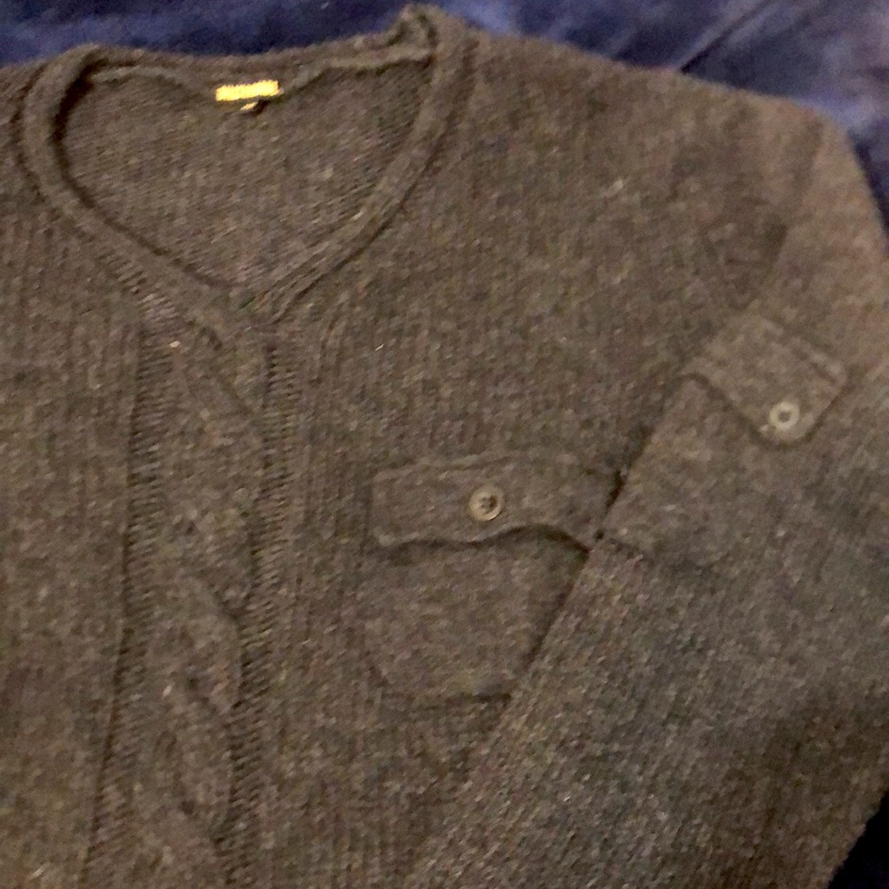 Billtornade gray sweater w/ pockets, size 14 YO